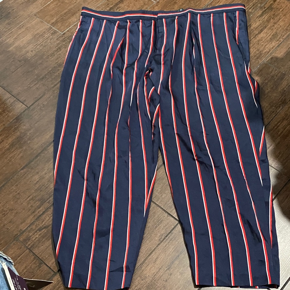 Lauren Ralph Lauren Navy and Red Striped Cropped Pants